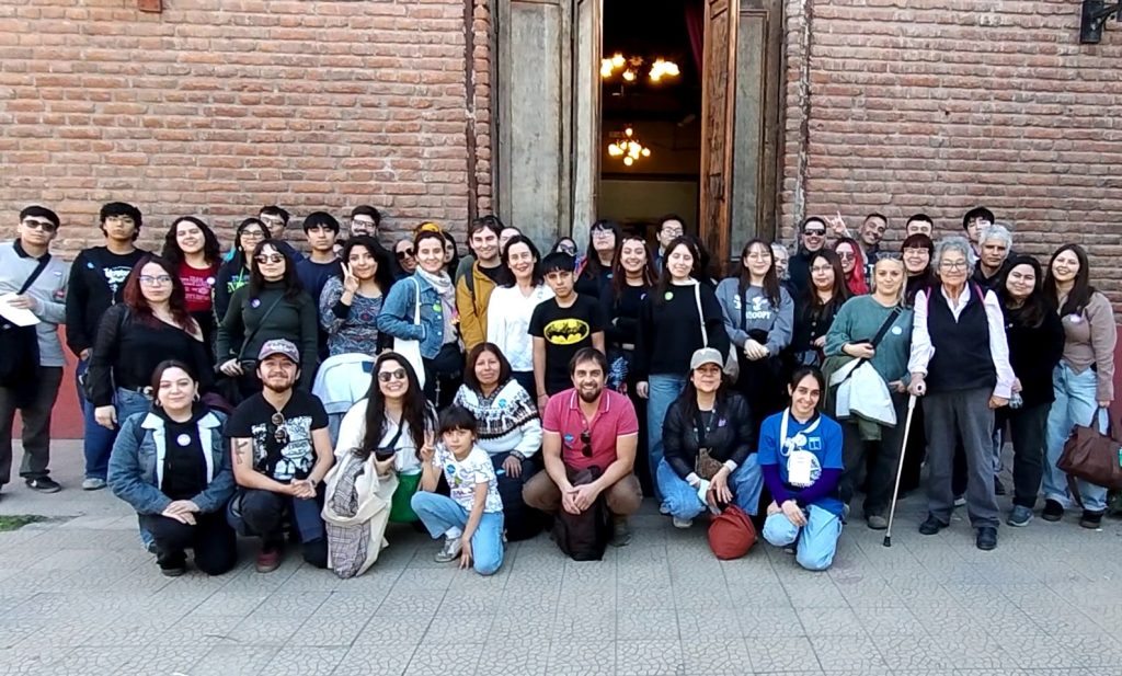Frontis teatro